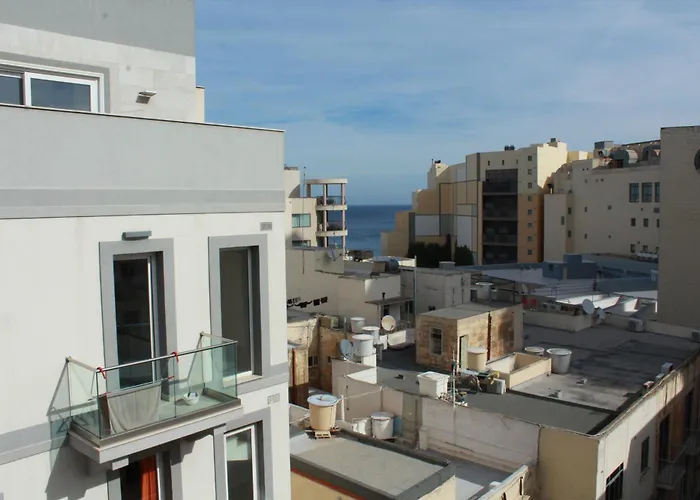 Endless Holiday Paceville Apartment San Ġiljan