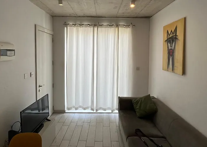 Endless Holiday Paceville * Saint Julian's