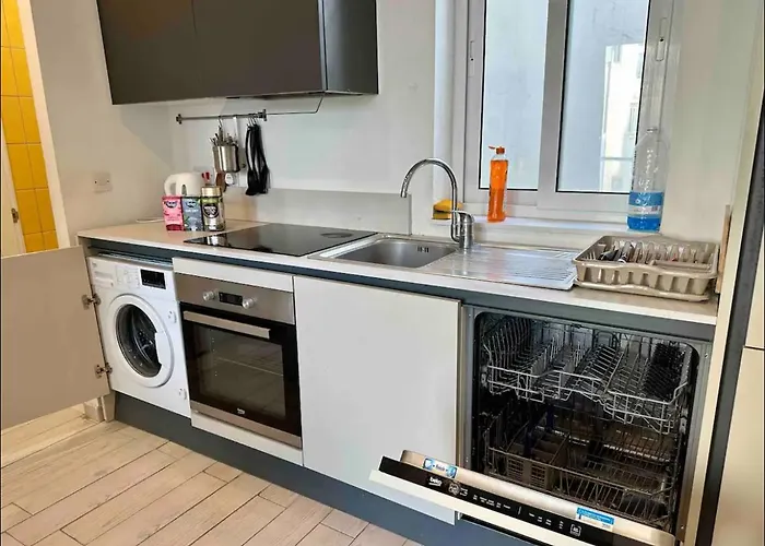 Endless Holiday Paceville * Saint Julian's